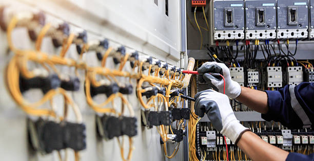 Professional Electrician technician working in Ransom Canyon, TX
